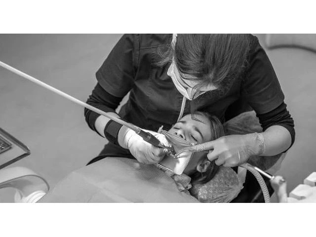 Emergency Dentist in Greensborough for Tooth Pain & Injuries photo 1