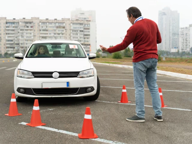 Build road confidence with the best driving schools in Berwick photo 1