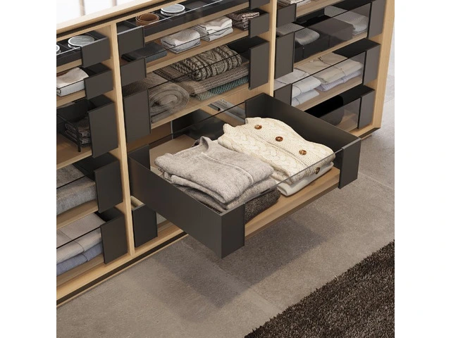 Best Wardrobe Accessories for an Organised Closet photo 1