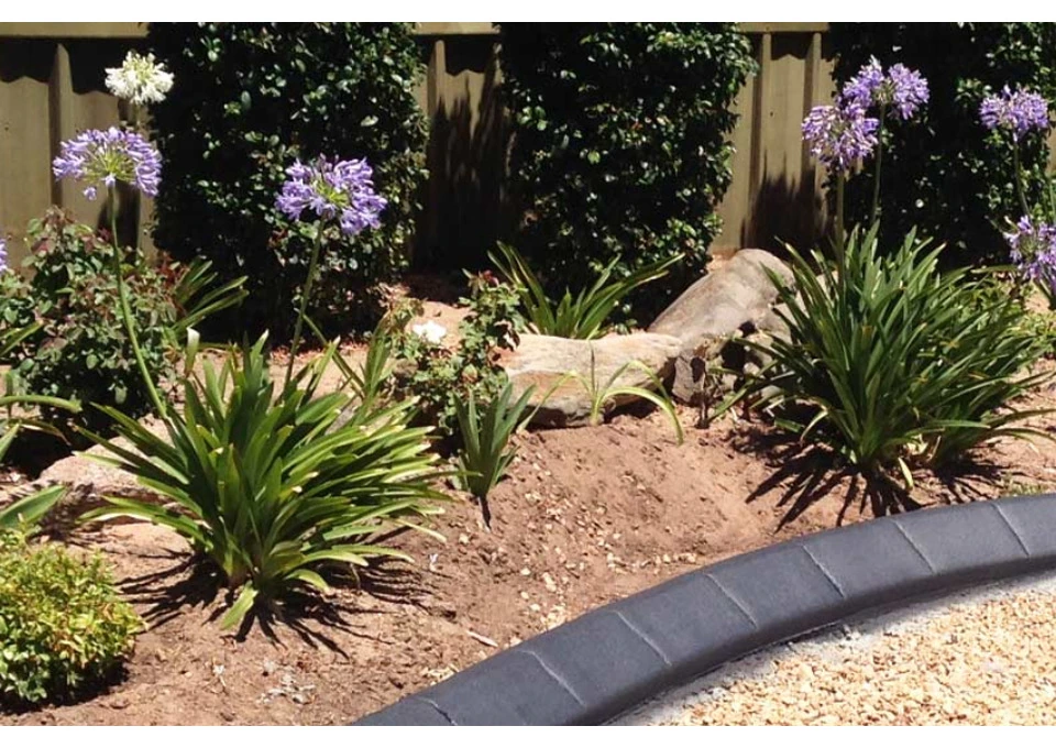 Garden Edging Adelaide for Beautiful Outdoor Spaces | Edge 2 Edge Kerbing photo 1