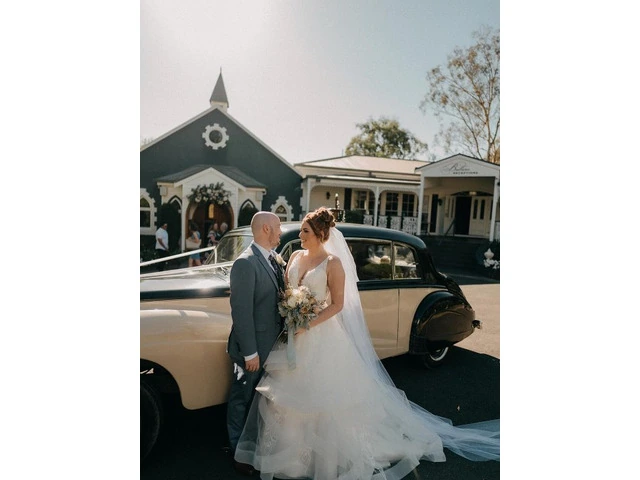 Plan an Intimate Wedding Venue Melbourne Couples Love photo 1