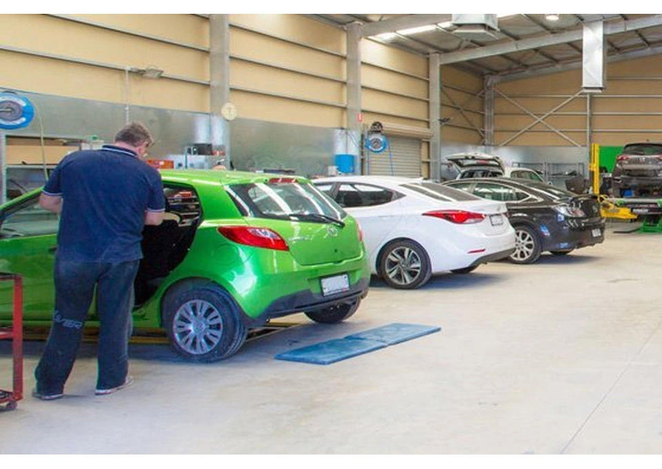 Put Trust in the Best Paint and Body Shop Services Adelaide