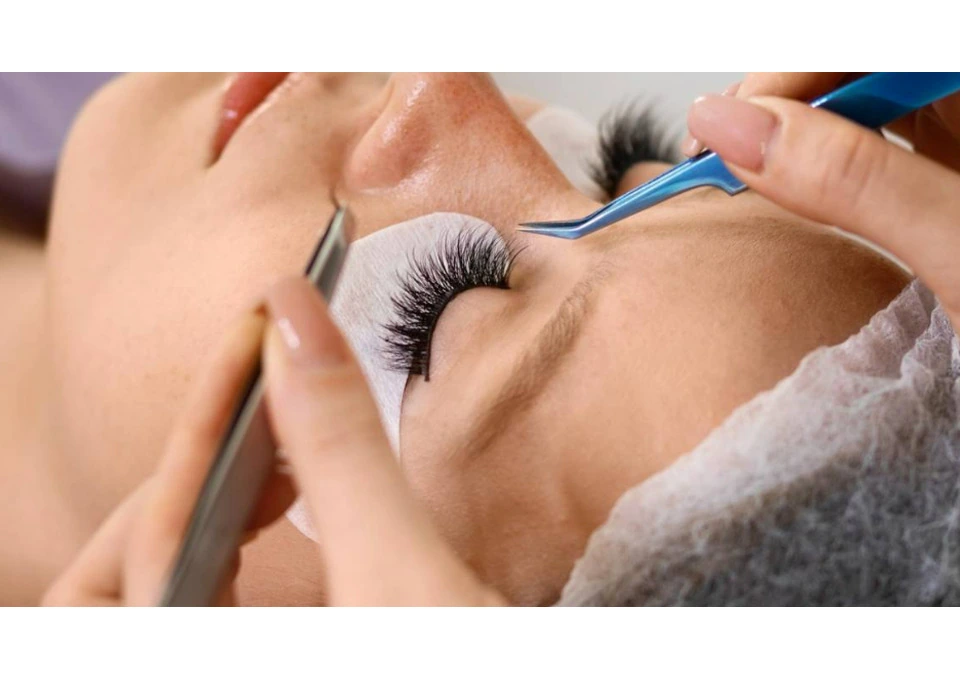 Achieve Effortless Beauty with Eyelash Extensions in Perth photo 1