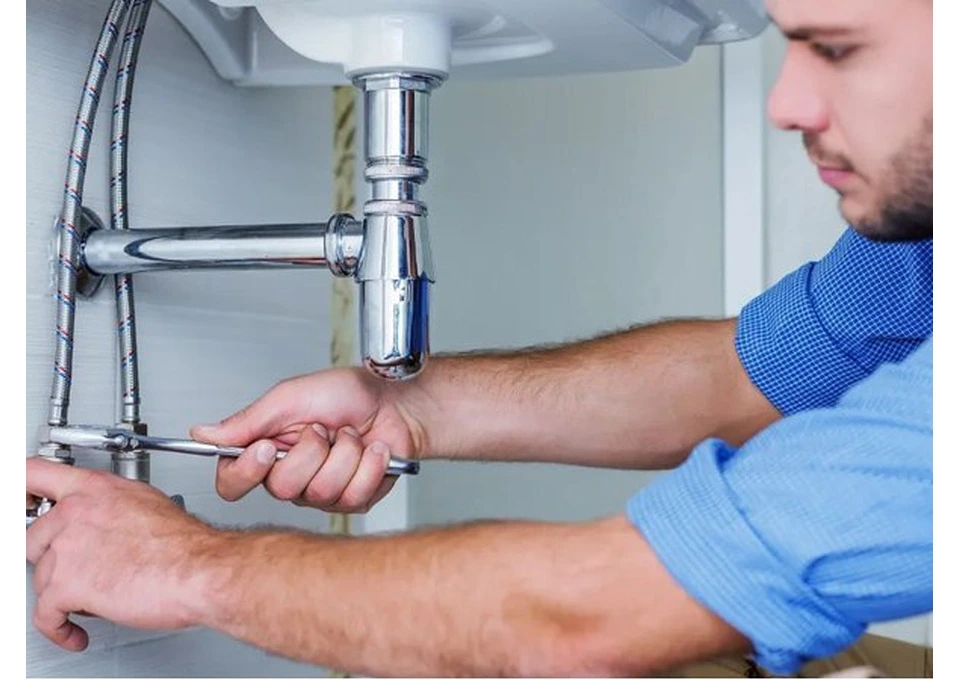 When Plumbing Trouble Strikes, Get Help Fast photo 1