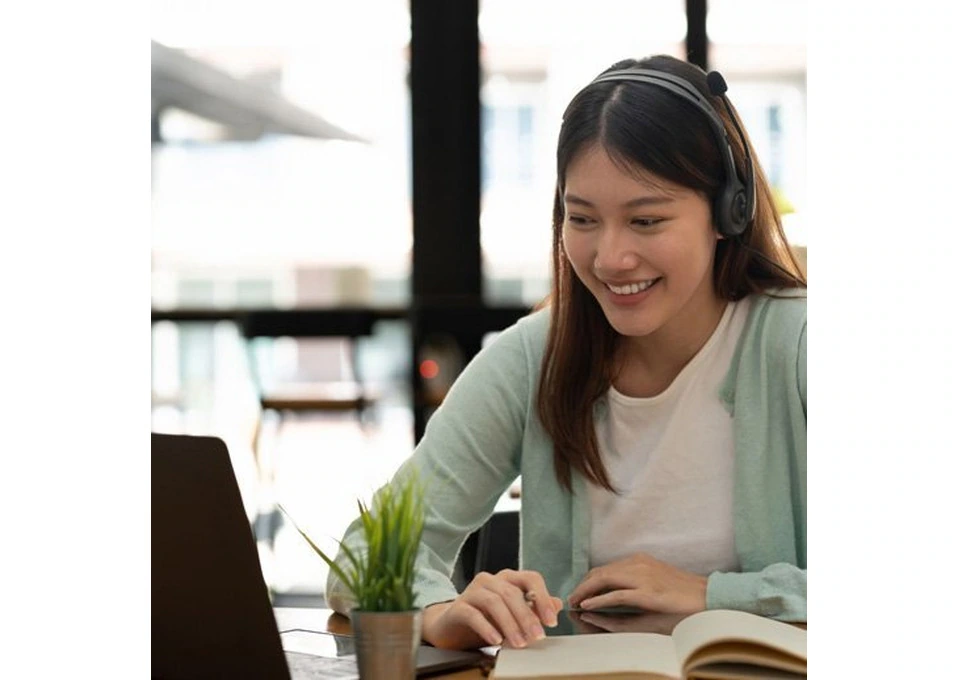 Cert III Early Childhood Education and Care Online photo 1