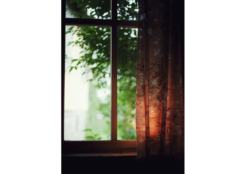 Create a Warmer, More Inviting Home with the Right Curtains photo 1