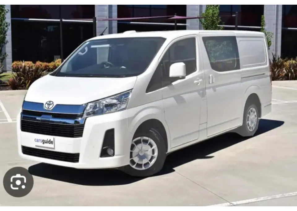 Book Maxi Taxi Melbourne | 11-Seater Van Hire for Airport, Groups & Events