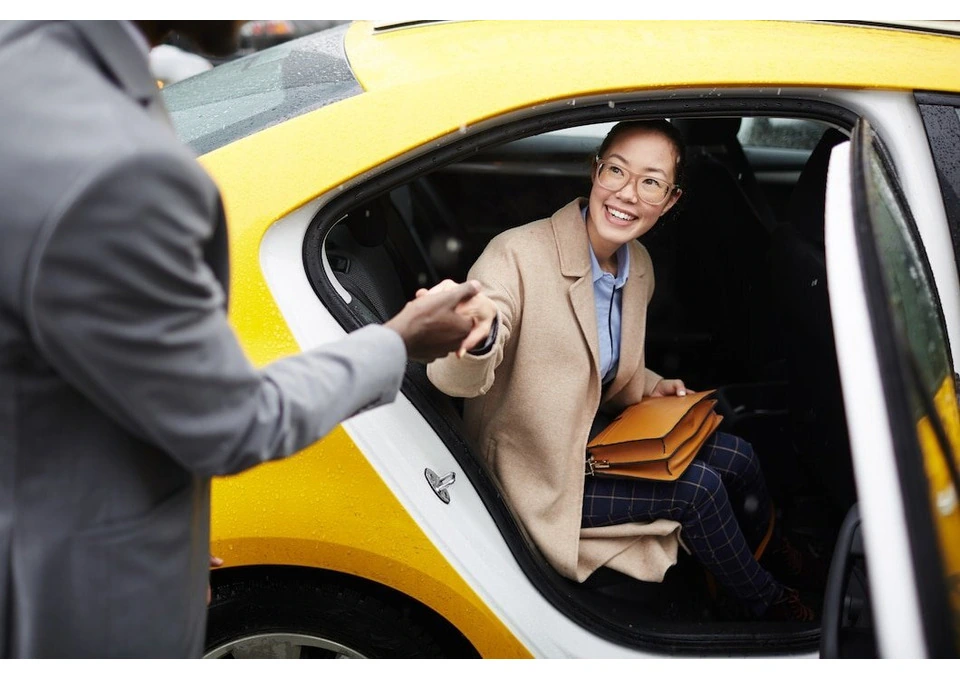 Local Taxi in Melbourne for Stress-Free Transportation photo 1
