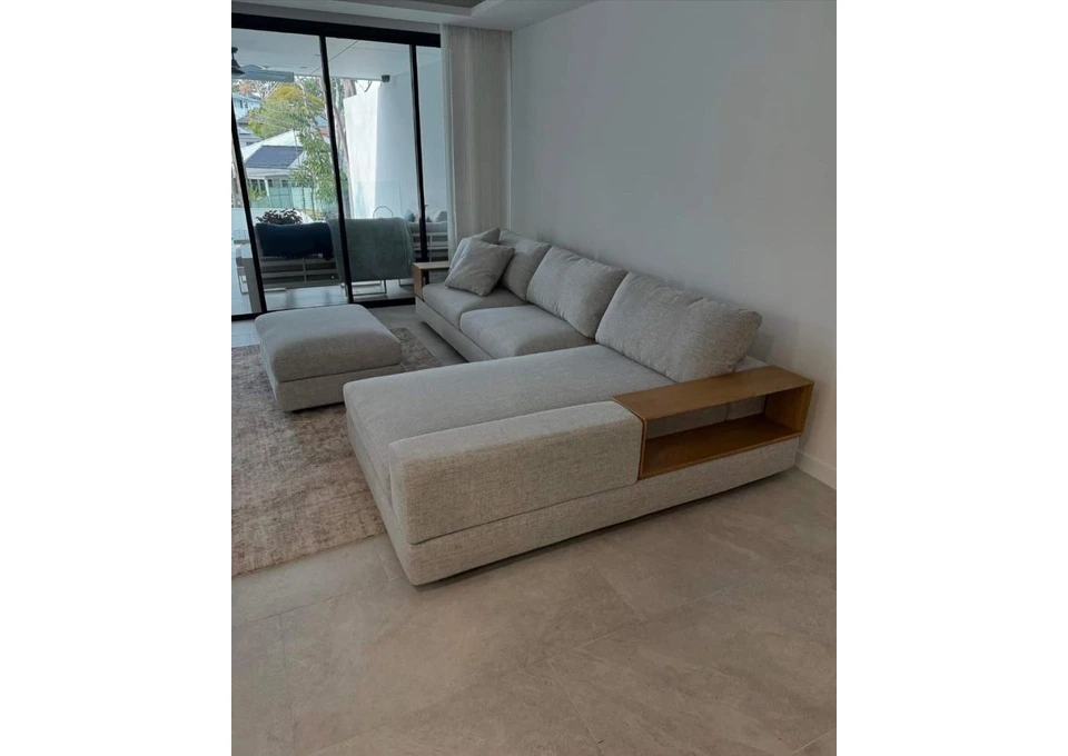 Light gray sectional couch photo 1