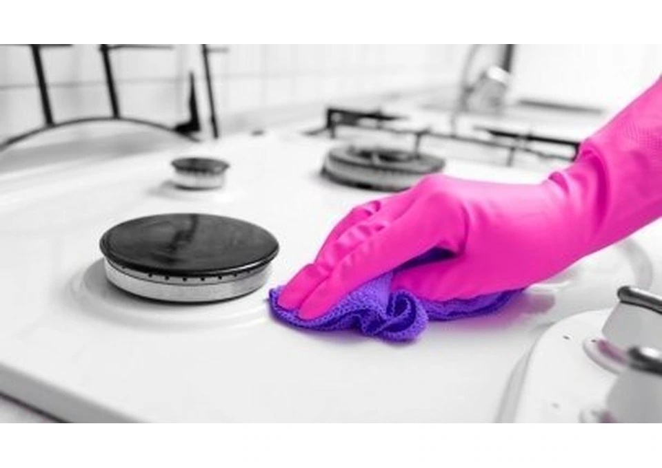 Dependable Cleaners for Move-Outs and Regular Household Cleans photo 1